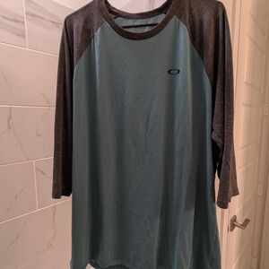 Oakley Men's Teal and Charcoal 3/4 Sleeve Tee